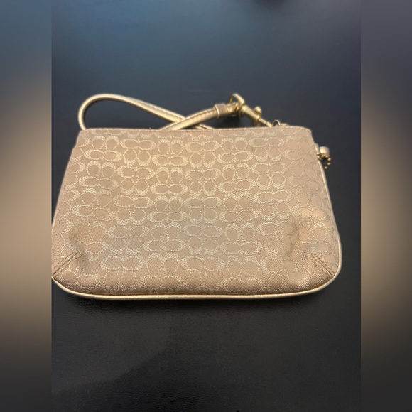 Coach wallet set women like new one has a tiny stain inside see pictures - Picture 14 of 17